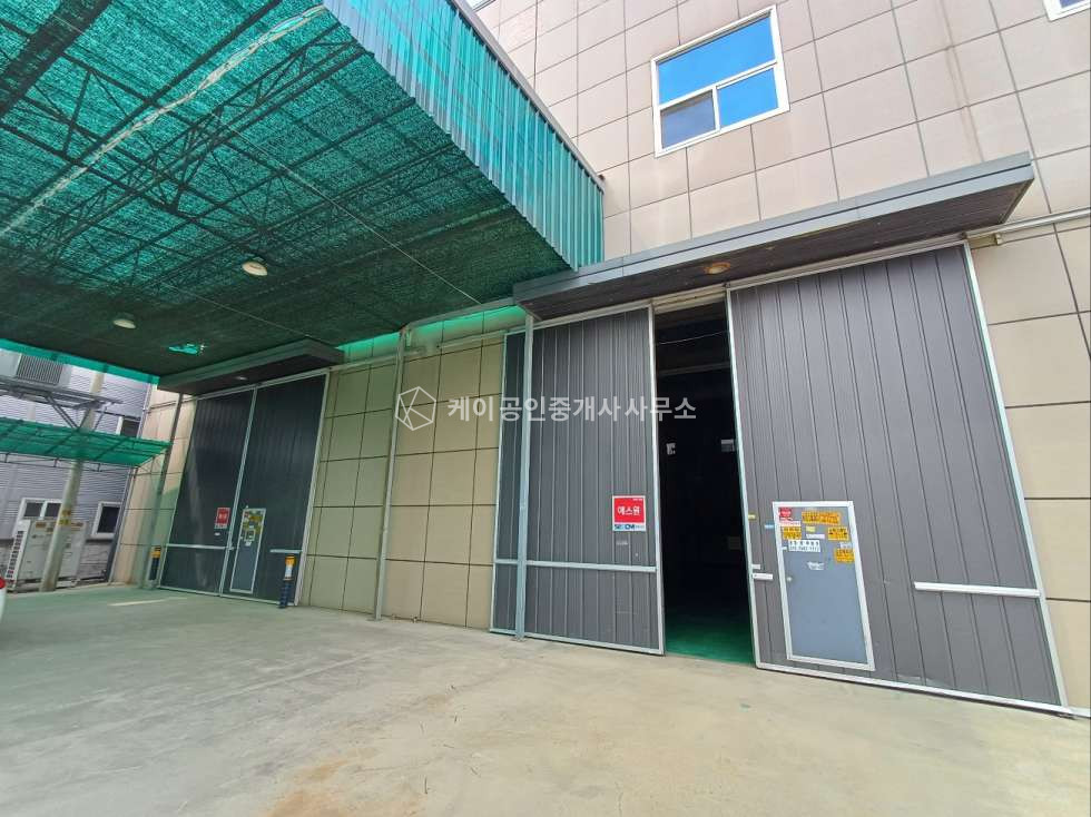 인천 서해구 가좌동 A동 연면적 401평 공장 창고, 단독 마당, 트레일러 출입 원활, 호이스트 2기 매매 매물번호 11888 사진 2