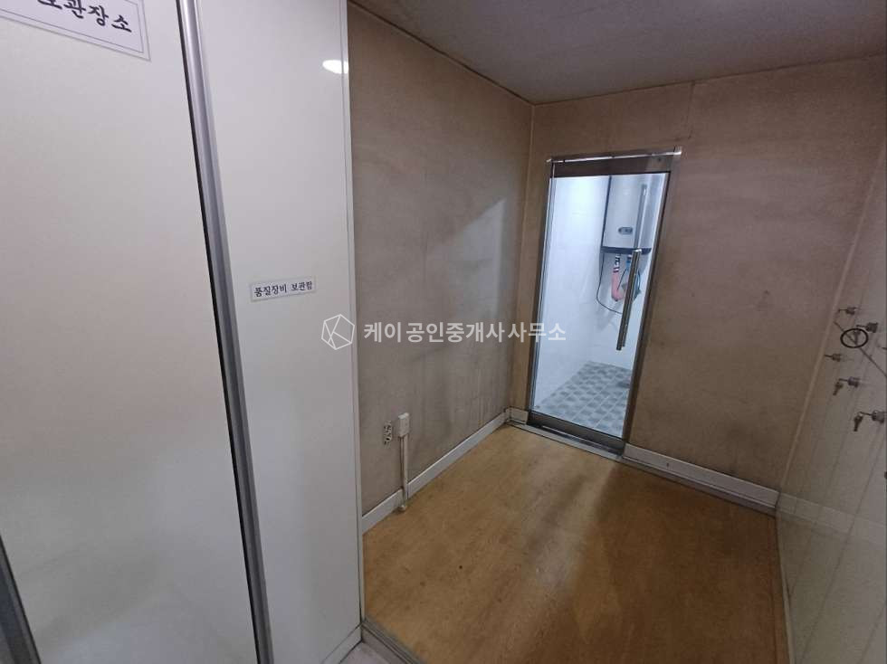 인천 서해구 가좌동 A동 연면적 401평 공장 창고, 단독 마당, 트레일러 출입 원활, 호이스트 2기 매매 매물번호 11888 사진 8