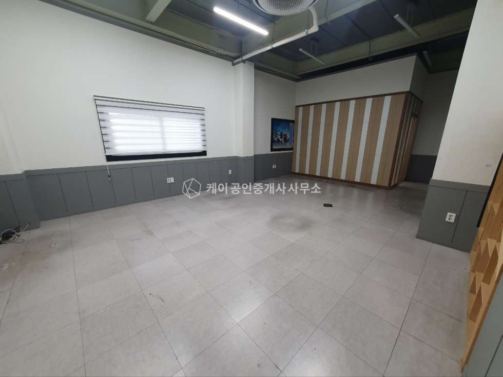 경기 김포시 양촌읍 학운리 학운산업단지내 공장, 1층 318평, 2층 23평, 즉시입주 가능 월세 매물번호 11399 사진 6