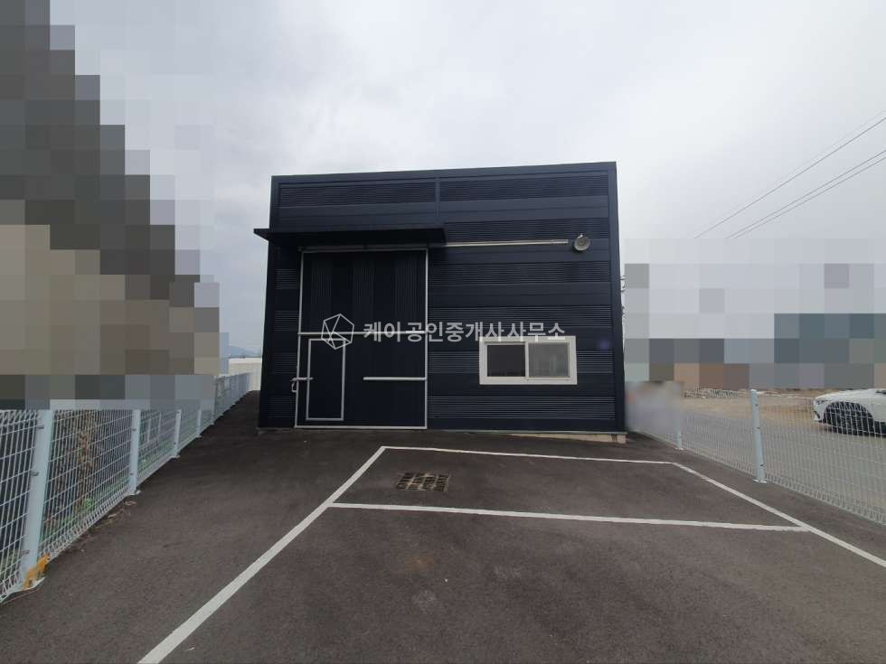 경기 김포시 통진읍 귀전리 1동 신축, 1층 39평+ 2층 21평 / 2층 테라스+폴딩도어, 2종근생 매매 매물번호 11897 사진 1