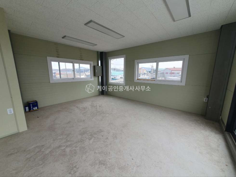 경기 김포시 통진읍 귀전리 1동 신축, 1층 39평+ 2층 21평 / 2층 테라스+폴딩도어, 2종근생 매매 매물번호 11897 사진 5