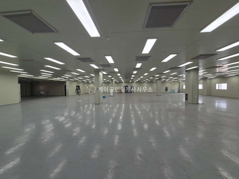 경기 양주시 남면 신산리 600평 1층 통임대, 넓은공동마당,오수직관,클린시설,대형차량,서양주IC14분 월세 매물번호 11902 사진 1