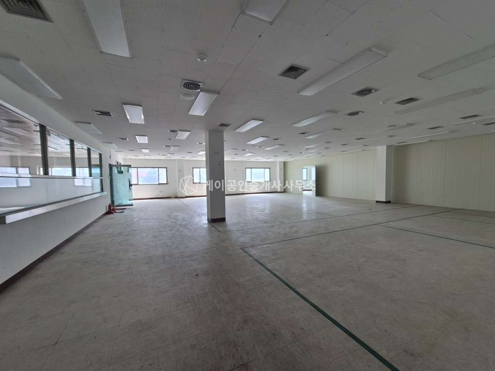 경기 양주시 남면 신산리 600평 1층 통임대, 넓은공동마당,오수직관,클린시설,대형차량,서양주IC14분 월세 매물번호 11902 사진 4