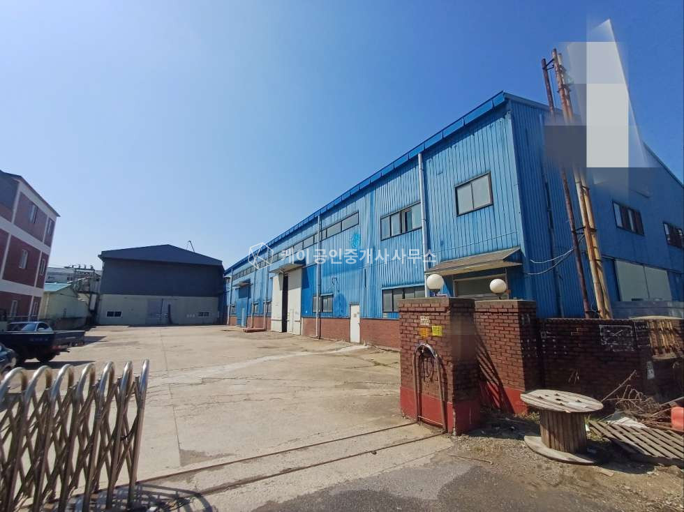 인천 서해구 석남동 대지 1000평, 공장 500평, 가설 150평, 호이스트 다수, 대로변 월세 매물번호 11912 사진 1