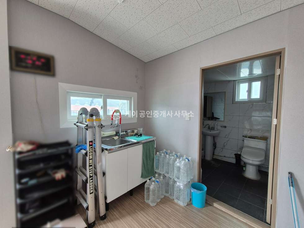 경기 고양일산동구 사리현동 소형52평매매, 컨디션최상, 1층6m층고,오수직관,2종근생,삼거리코너,홍보효과최상,사리현IC 8분 매매 매물번호 11921 사진 9
