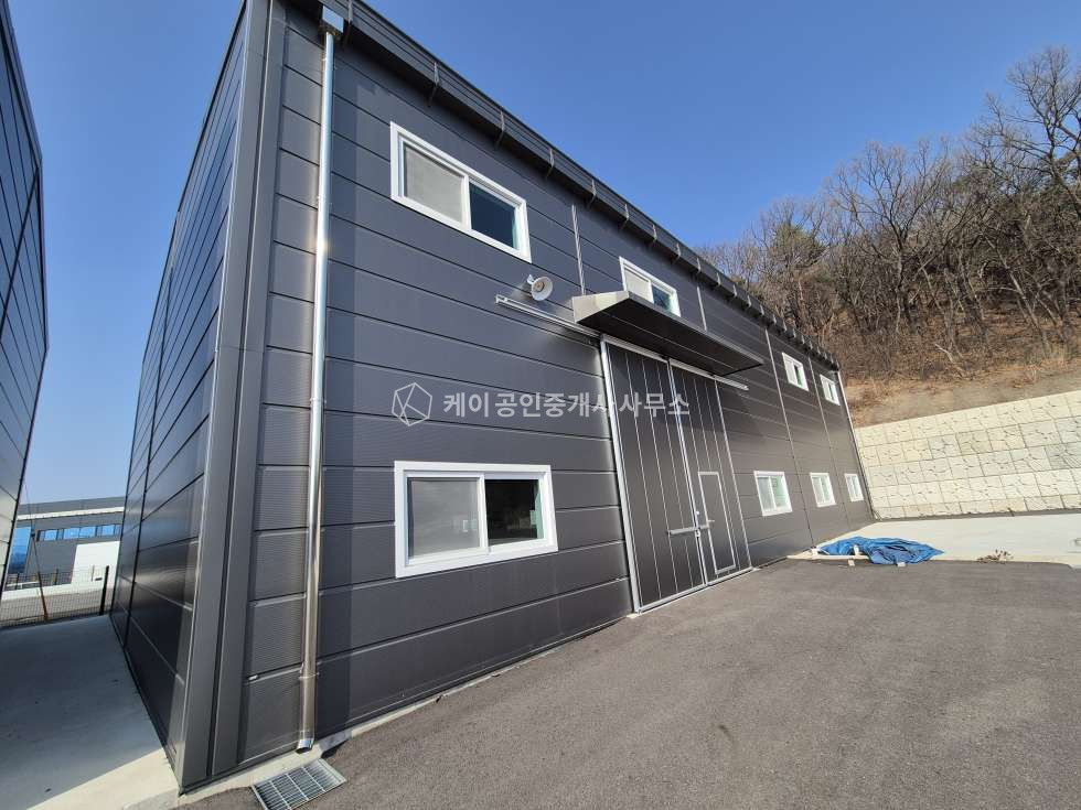 경기 양주시 은현면 봉암리 신축180평+가설건축가능, 오수직관, 8.5m, 은현IC10분,40ft추레라가능 월세 매물번호 11811 사진 2