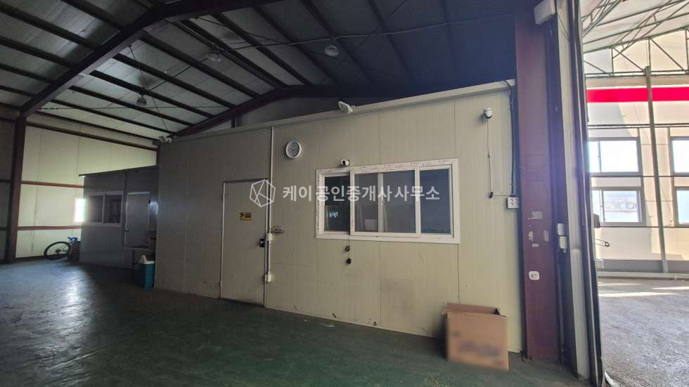 경기 고양일산서구 덕이동 사동 120평 물류창고 추천,실내같은 가설천막, 대형차량진입가능,,장산.가좌IC 10분, 4차선 송산로 1분 월세 매물번호 11631 사진 3