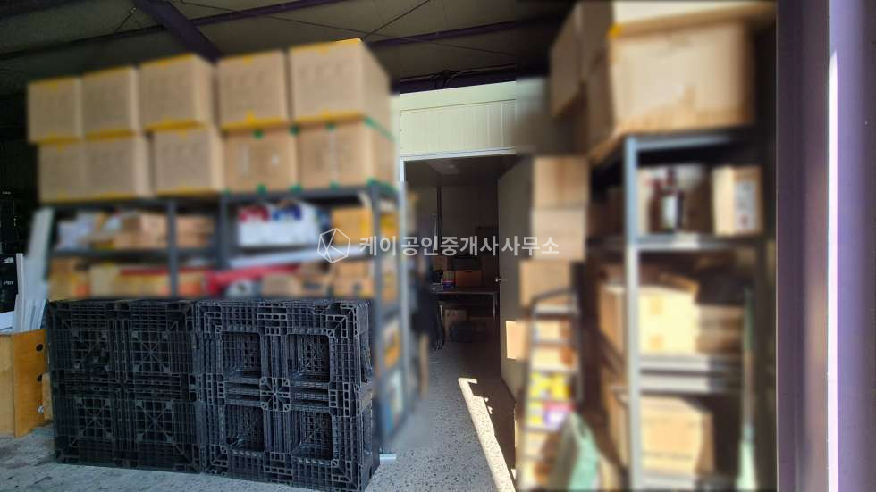 경기 고양덕양구 대자동 B동 덕양구 60평 창고, 넓은마당, 내부화장실,대형차량진입가능, 통일로IC2분,삼송역인근 월세 매물번호 11575 사진 4