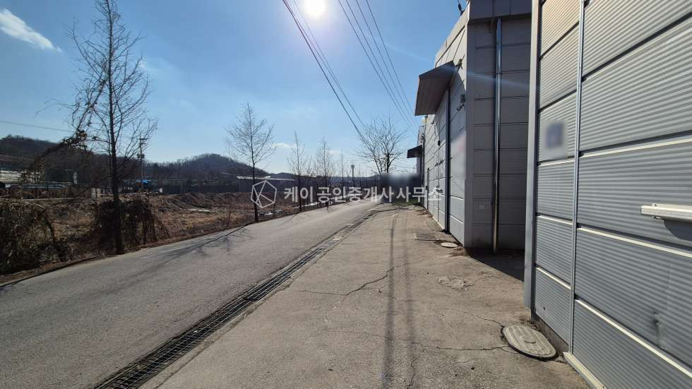 경기 고양덕양구 대자동 B동 덕양구 60평 창고, 넓은마당, 내부화장실,대형차량진입가능, 통일로IC2분,삼송역인근 월세 매물번호 11575 사진 7