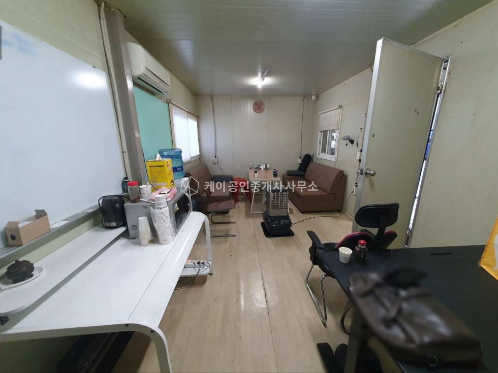 경기 고양일산동구 성석동 가동 59평, 내부복층, 내부사무실, 층고7m, 관리 잘된 저렴한 창고 월세 매물번호 11393 사진 6