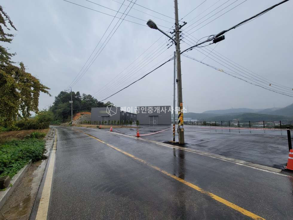 경기 파주시 월롱면 위전리 파주 연 400평 창고, 기둥없는 통건물 200평 2개동, 초대형 단독마당, 40피트 츄레라 회전가능, 월롱ic 2분, 경의중앙선 월롱역 이용가능 월세 매물번호 11326 사진 21