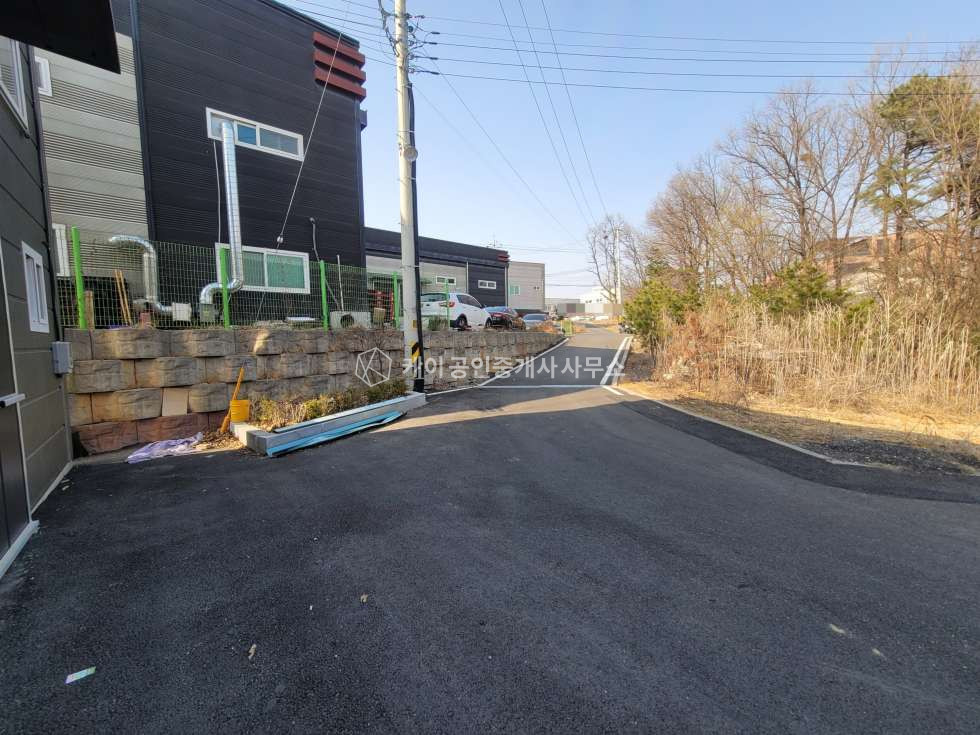 경기 파주시 문발동 가동 문발동 약 115평, 2종근생, 문발ic 5분, 위치,내부 컨디션 모두 최상, 주변 산업단지 출판단지 근접, 월세 매물번호 11008 사진 6