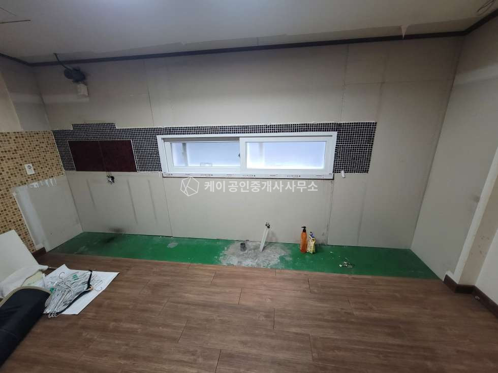 경기 파주시 연다산동 나동 연다산동 2차선 도로접, 1,2층 각 60평 공장, 츄레라 진입 월세 매물번호 10615 사진 13