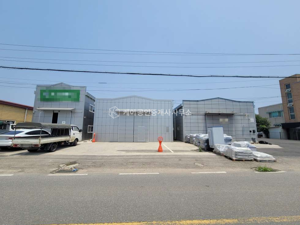 경기 고양일산동구 백석동 1동 백석동 63평 근생, 제2자유로 신평ic 1분, 백석역 3분, 2차선 도로변, 하수직관, 가시성 광고효과 좋은 창고 월세 매물번호 10593 사진 1