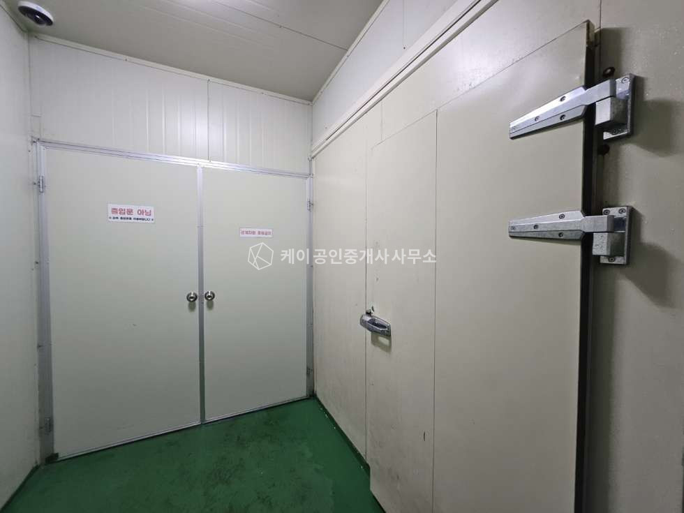 경기 김포시 양촌읍 누산리 가시성O, 누산교차로 앞, 츄레라O,냉장.냉동창고 연면적 147평 공장 임대 월세 매물번호 11028 사진 1