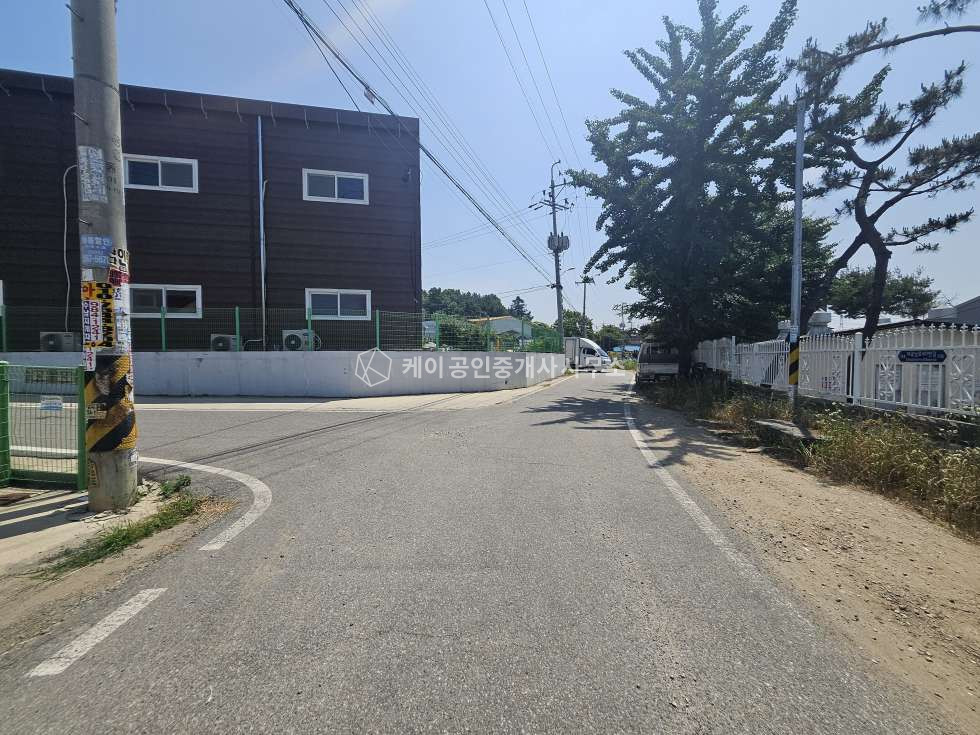 경기 김포시 대곶면 대능리 가동 40피트츄레라O,연면적 55평 단독 공장, 별도 컨테이너사무실O 월세 매물번호 10989 사진 8