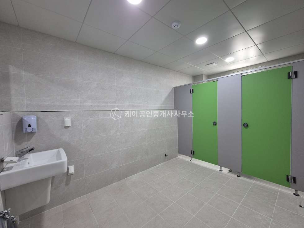 경기 양주시 남면 -동 약480평,층고14m, 중간기둥x, 40ft추레라,내부구분화장실,사무실,은현IC 8분,동두천중앙역10분,스튜디오추천 월세 매물번호 11904 사진 4