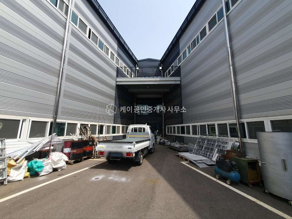 경기 김포시 양촌읍 학운리 주건축물제1동 고급자재로 건축된 공장, 연820평,200kw, 호이스트 3기 매매 매물번호 11962 사진 9