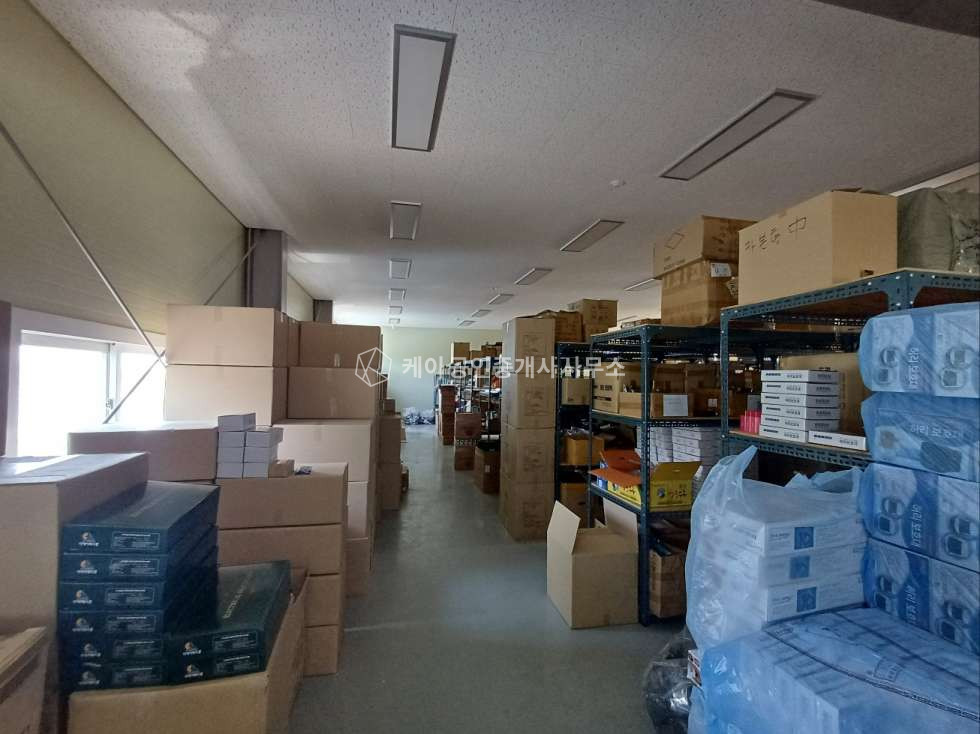 경기 안산단원구 화정동 주차 널널한 공장 창고, 대지 253평, 연면적 287평, 컨베이어 밸트 1,2층 연결 매매 매물번호 11967 사진 14
