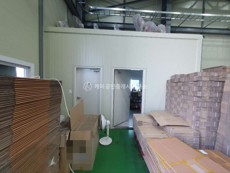 경기 김포시 양촌읍 학운리 학운산단내 귀한 물류창고, 단독 통임대, 층고 11m, 전차량 가능 월세 매물번호 11856 사진 7