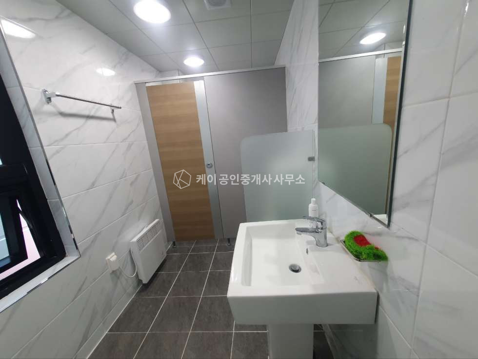 경기 김포시 양촌읍 학운리 학운산단내 귀한 물류창고, 단독 통임대, 층고 11m, 전차량 가능 월세 매물번호 11856 사진 8