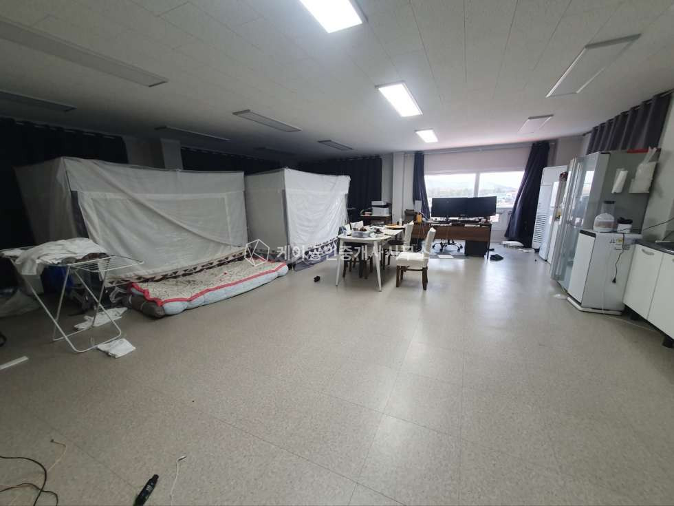 경기 김포시 통진읍 고정리 1동 2종근생, 연면적 57평, 내외부 신축급 컨디션, 사무실, 소형제조장등 매매 매물번호 11980 사진 4
