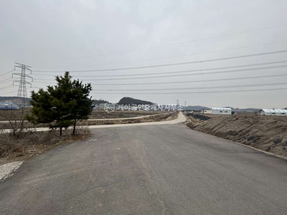 경기 김포시 대곶면 대벽리 가동 관리잘된 대형공장 임대, 호이스트O, 사무실 O 월세 매물번호 10599 사진 9