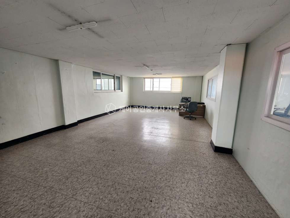 경기 화성만세구 양감면 송산리 화성 향남ic 1분, 클린룸 완비한 단독공장, 연면적 약 1383평 공장, 넓은단독마당, 고전력, 2차선 도로접 월세 매물번호 11928 사진 30