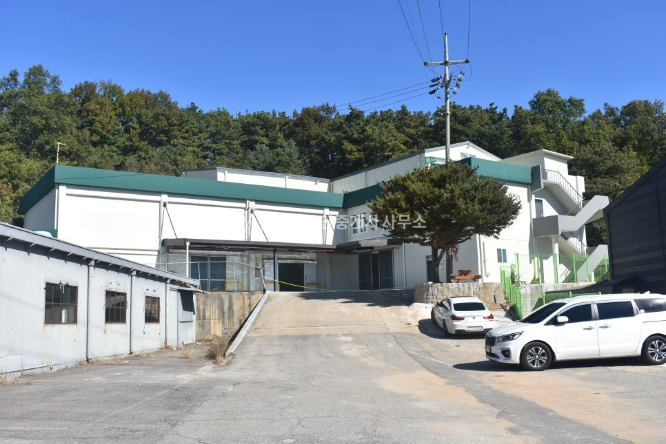 경기 파주시 맥금동 파주 연면적 483평 해썹인증 공장 통매매, 하수직관, 고전력 280kw, 화물리프트O, 자유로, 제2자유로 이용 편리 매매 매물번호 12040 사진 1