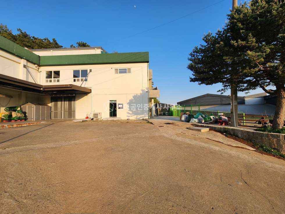 경기 파주시 맥금동 파주 연면적 483평 해썹인증 공장 통매매, 하수직관, 고전력 280kw, 화물리프트O, 자유로, 제2자유로 이용 편리 매매 매물번호 12040 사진 20