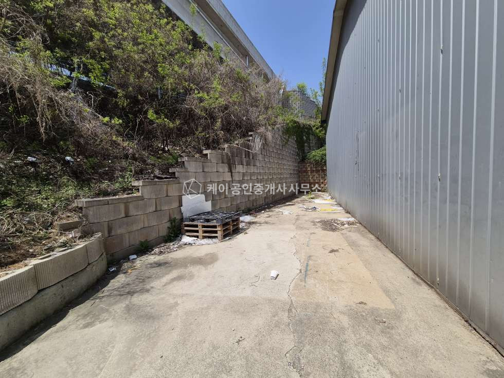 경기 고양일산동구 문봉동 2차선접 100평, 시세대비저렴, 넓은공동마당, 40ft추레라, 월세 매물번호 12041 사진 3