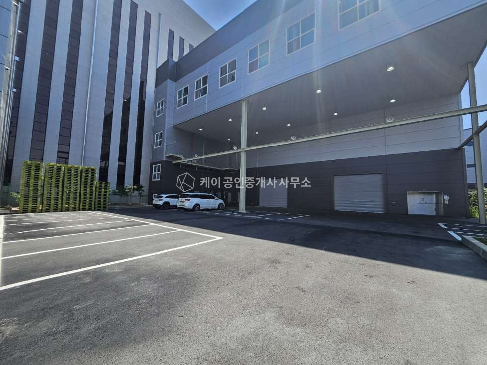 경기 김포시 양촌읍 학운리 학운산단내 귀한 물류창고, 사옥느낌, 광고효과 최상, 사무동 월세 매물번호 11055 사진 13