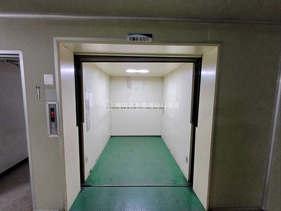 경기 안산단원구 원시동 A동 2,3층 약 1000평 클린룸 제조시설, 넓은 마당, 트레일러 진출입 원활, 저렴한 임대료 월세 매물번호 12052 사진 17