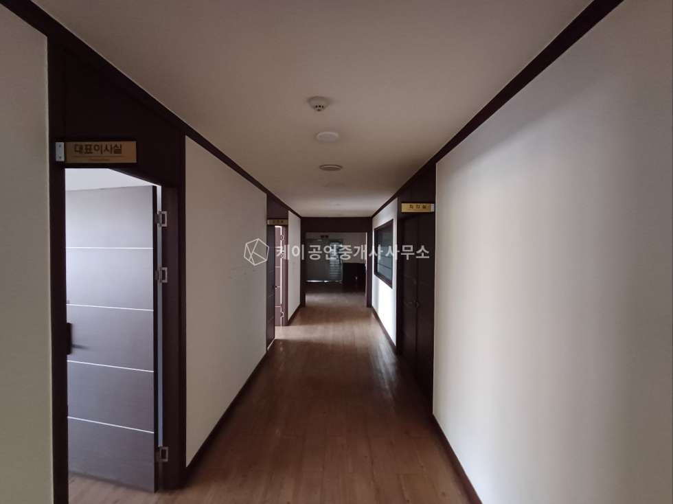 경기 안산단원구 원시동 A동 2,3층 약 1000평 클린룸 제조시설, 넓은 마당, 트레일러 진출입 원활, 저렴한 임대료 월세 매물번호 12052 사진 22