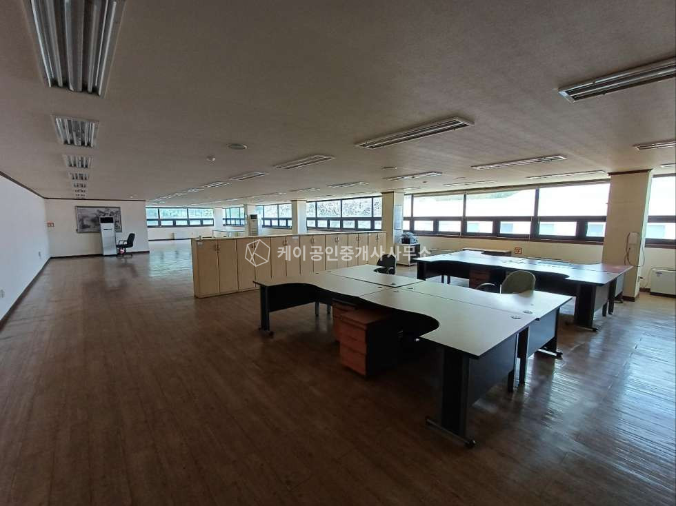경기 안산단원구 원시동 A동 2,3층 약 1000평 클린룸 제조시설, 넓은 마당, 트레일러 진출입 원활, 저렴한 임대료 월세 매물번호 12052 사진 23