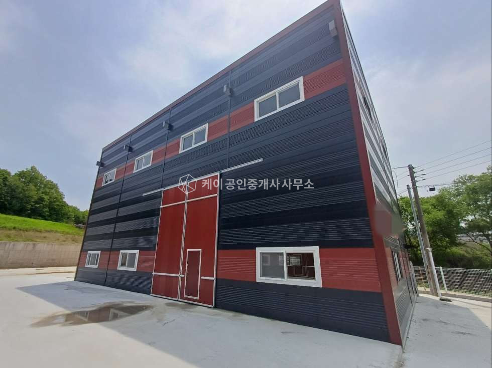 경기 김포시 월곶면 갈산리 대지 978평, 건축 120평+가설300평, 25년 5월 준공 예정, 창고 및 근생 시설, 도로변 접함 매매 매물번호 12060 사진 3