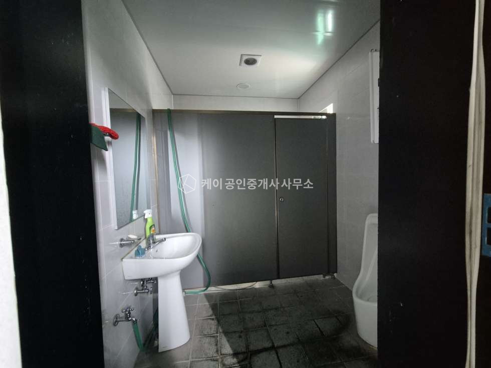 경기 양주시 회암동 658평 대형창고, 전차량 진입가능, 2차선접, 옥정IC8분, 양주IC 10분,사무동 월세 매물번호 12059 사진 2