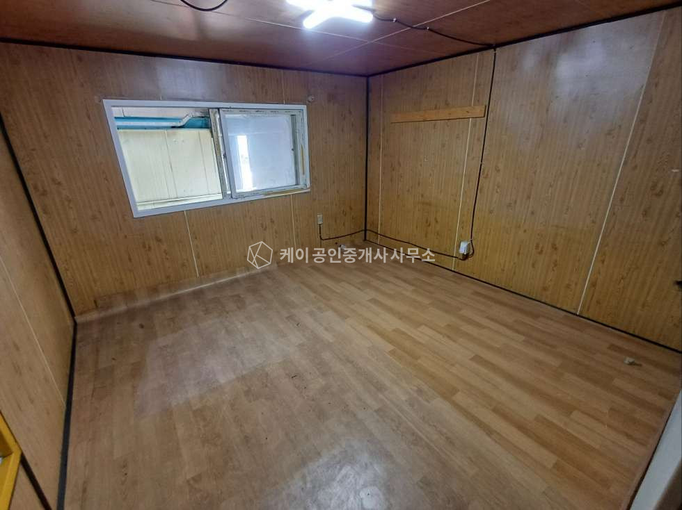 경기 시흥시 정왕동 D동 시화공단 대로변 ,임대면적 162평, 호이스트 5톤, 내부 사무실,화장실, 월세 매물번호 12093 사진 12