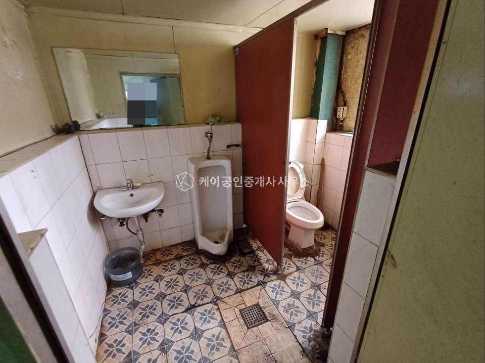 경기 시흥시 정왕동 B동 시화공단 대로변, 임대면적 164평, 호이스트 5톤, 내부 사무실, 화장실 월세 매물번호 12094 사진 7