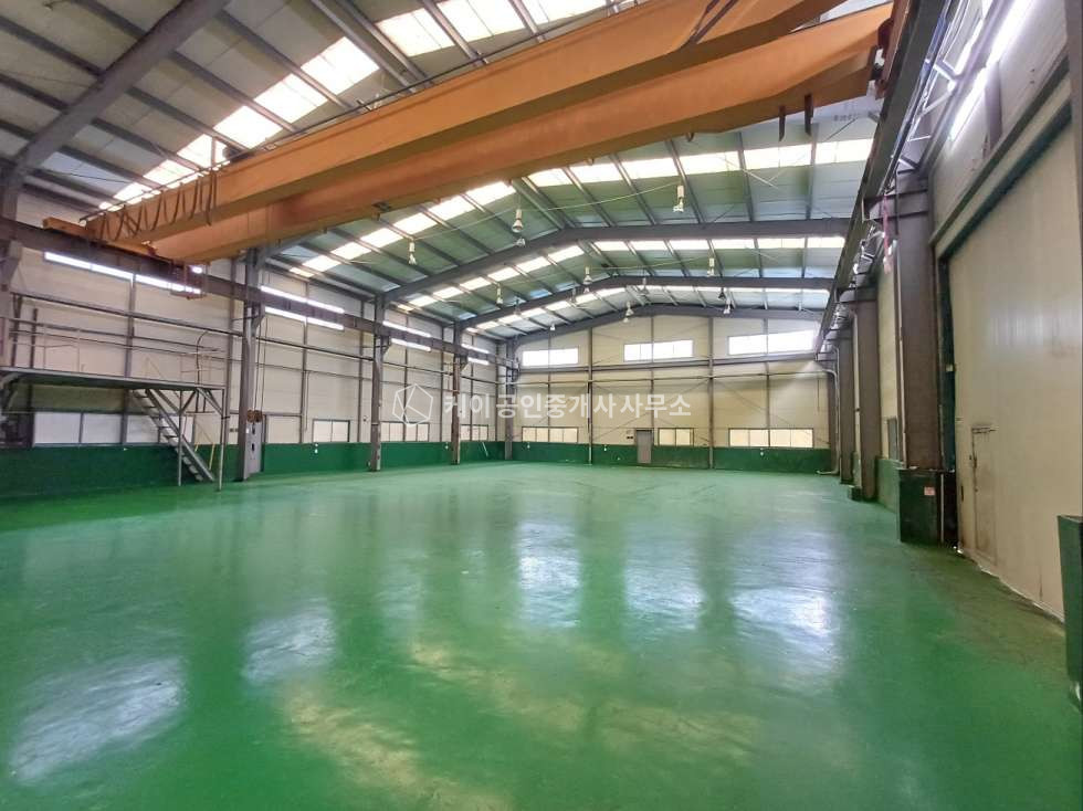 경기 시흥시 정왕동 가동 시화공단 내, 임대면적 200평, 호이스트 5톤 더블, 150kw, 사무실 별도 (20평) 월세 매물번호 12095 사진 2