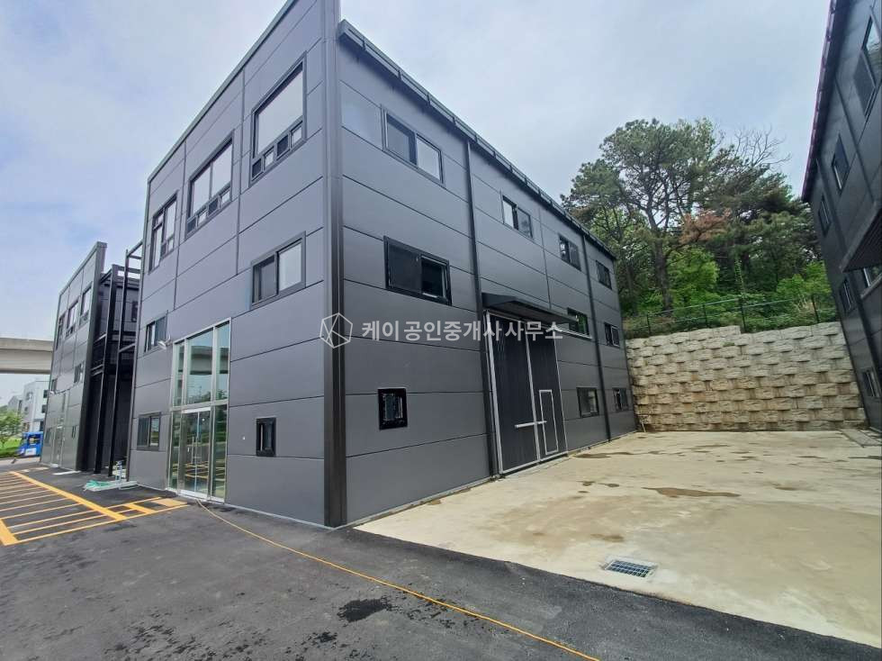 인천 검단구 오류동 약 700평 넓은 마당, 60평 3개동, 대로변 광고효과 좋음. 물류센타, 카페 등 추천 월세 매물번호 12098 사진 4