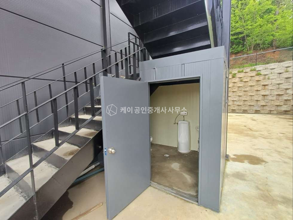 인천 검단구 오류동 약 700평 넓은 마당, 60평 3개동, 대로변 광고효과 좋음. 물류센타, 카페 등 추천 월세 매물번호 12098 사진 12