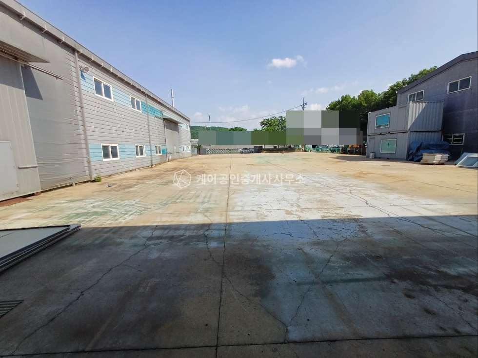 경기 김포시 대곶면 율생리 대지 1039평, 연면적 210평, 사옥형 공장 창고, 40ft 트레일러 회차 가능. 매매 매물번호 12106 사진 9
