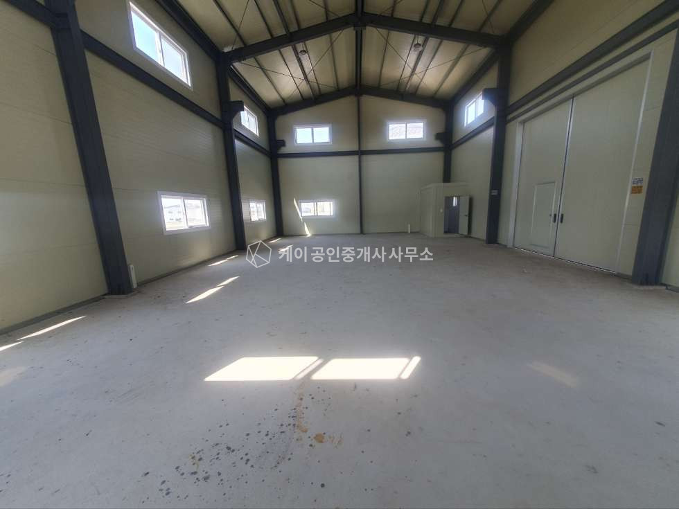 경기 김포시 통진읍 가현리 가동 신축, 2종근생, 건 50평, 하수직관, 전력 20kw, 즉시입주 가능 매매 매물번호 12110 사진 2