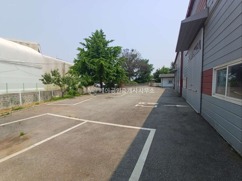경기 김포시 대곶면 약암리 1동 대지 694평, 건축 236평+가설 124평, 호이스트 2기, 마당 넓은 단독 공장 매매 매물번호 12127 사진 18