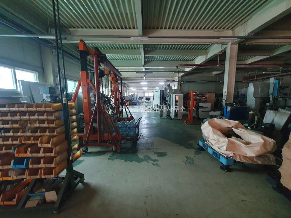 경기 김포시 통진읍 옹정리 대형공장 급매, 500kw, 사무실,기숙사, 샤워실, 화물리프트, 추레라 가능 매매 매물번호 11777 사진 6
