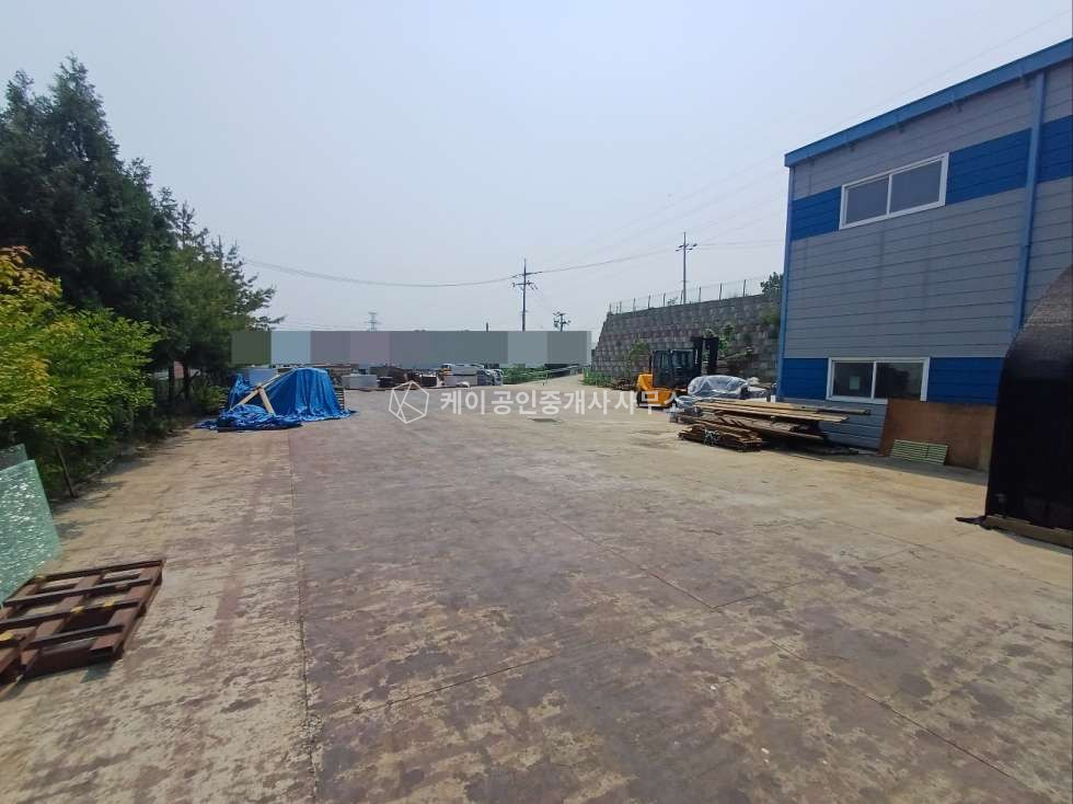 경기 김포시 대곶면 대명리 마당 넓은 단독공장, 대지 700평, 연면적 150평, 호이스트 2기, 11톤 진입 가능 매매 매물번호 12133 사진 5