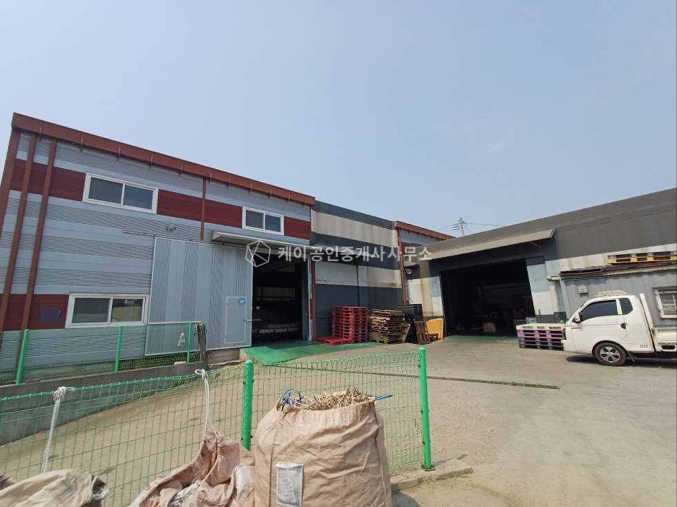 경기 김포시 대곶면 율생리 2차선 도로변, 대지 400평, 가설 연결 105평+가설 112평, 대곶ic 1km 매매 매물번호 12134 사진 1