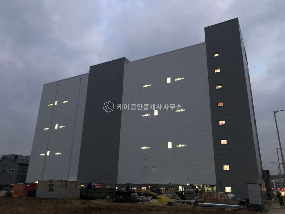 경기 김포시 양촌읍 대포리 1동 신축급 대형공장, 도크, 화물&인승 승강기, 고전력,대포산단내 매매 매물번호 12138 사진 2