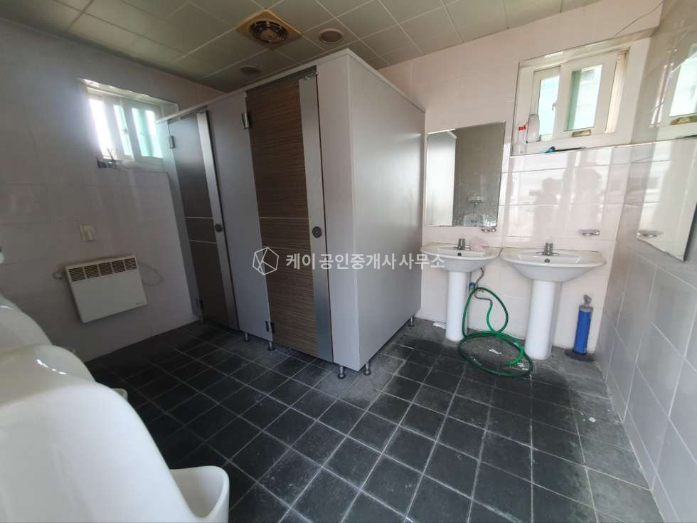 경기 김포시 통진읍 귀전리 공장, 넓은 단독마당, 추레라가능, 450kw, 관리 잘된 공장 매매 매물번호 12155 사진 9